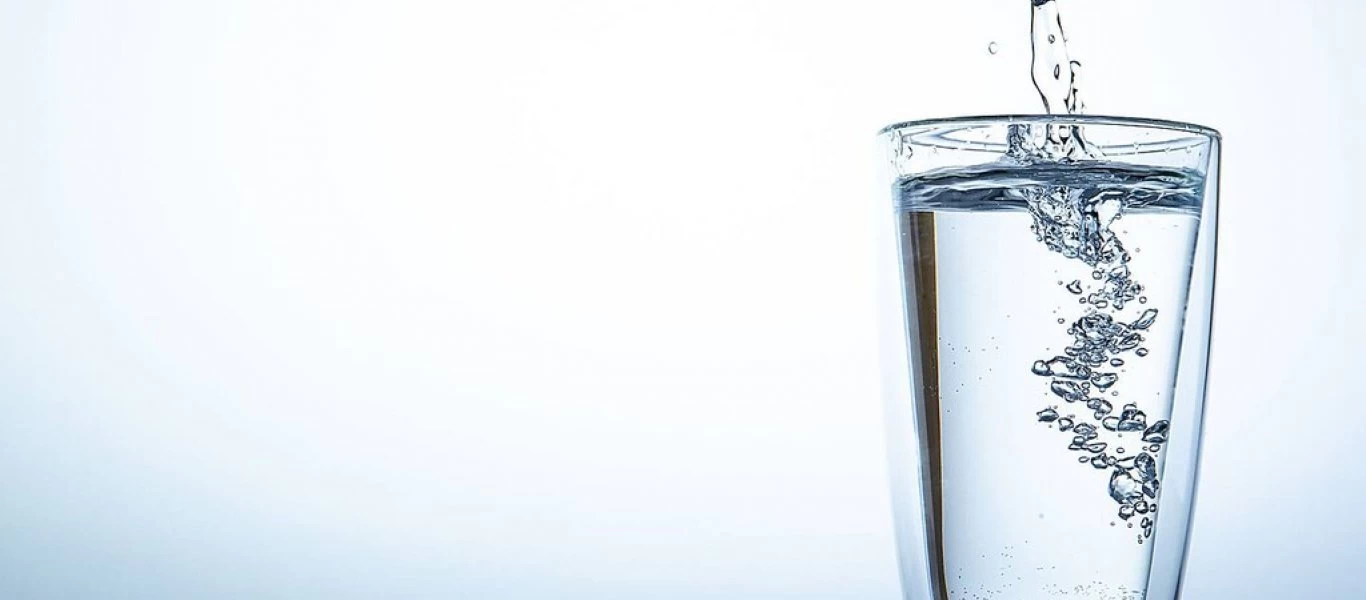 Πώς καταλαβαίνεις πως δεν πίνεις αρκετό νερό